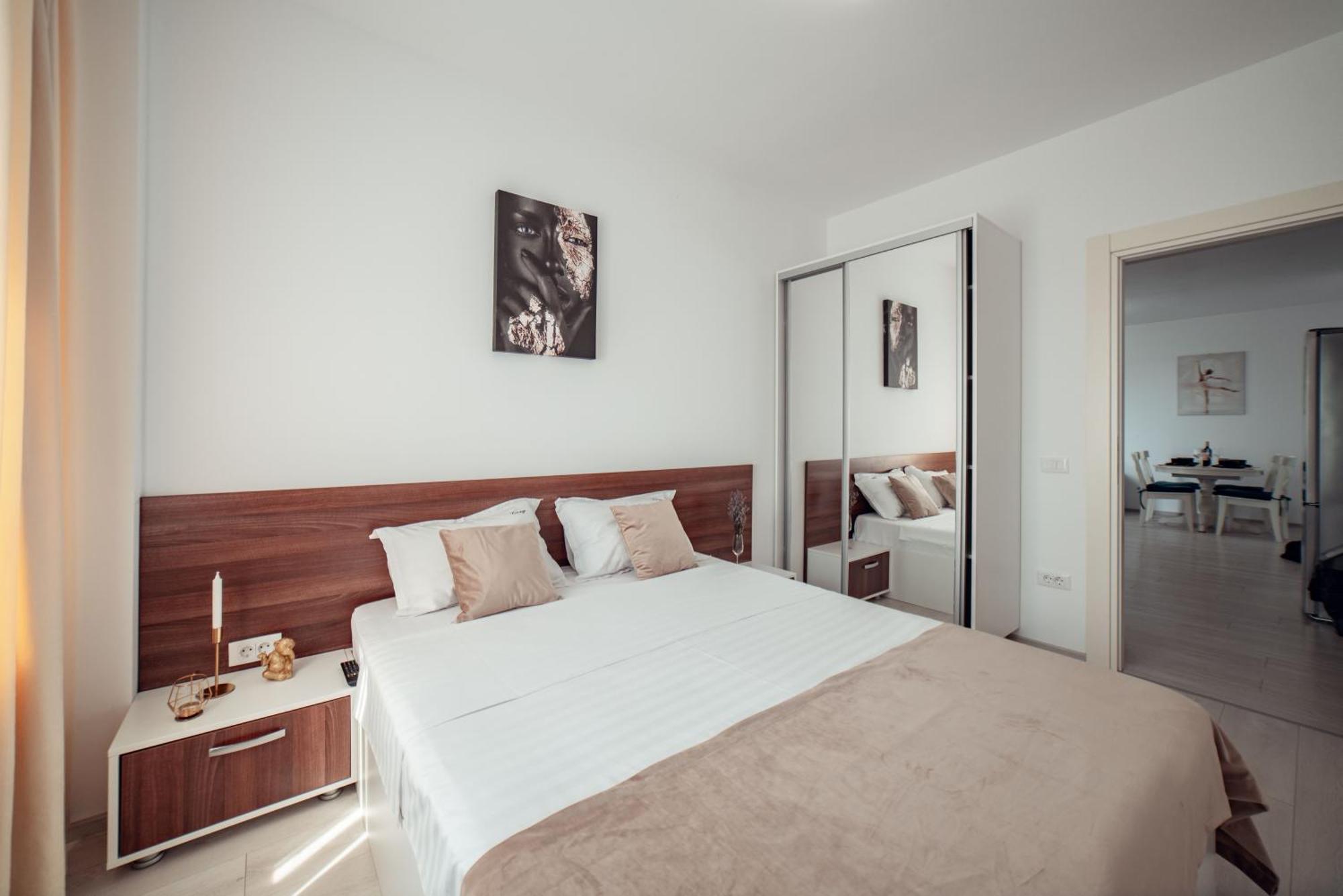 Cozy Collection Apartments At Palas Mall Yaş Dış mekan fotoğraf