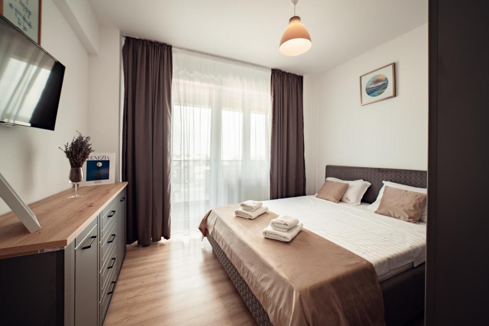 Cozy Collection Apartments At Palas Mall Yaş Dış mekan fotoğraf